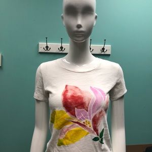 Simple t shirt with one flower